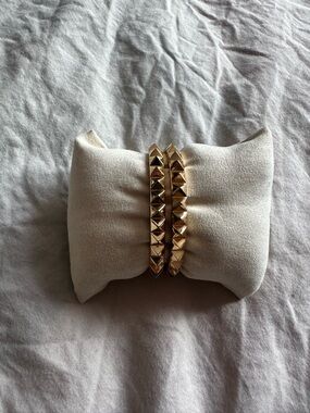 Club Monaco Gold Stud Cuff Bangles Set of 2 Pyramid Stud Bracelet Arm Cuff XS